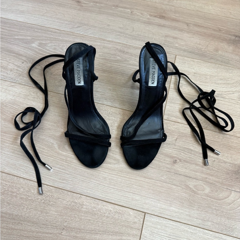 Steve Madden Suede Black Strappy Women's Sandal Heels size 8 US